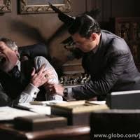 Atentado! Ernest leva tiro em meio a protesto de operários