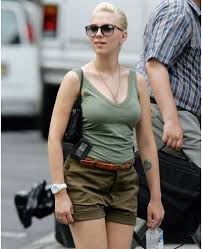 We can learn a lot about scarjo as we observe the photos taken of her as she arrived in l.a. Top 10 Scarlett Johansson Without Makeup Pics 6 Is Surprising
