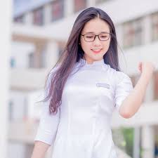 Kết quả hình ảnh cho hình sinh viên xinh đeo mắt kính tròn