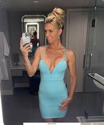 Callie Bundy | SalonPorn