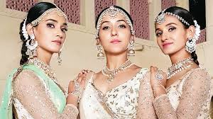 Neeti mohan latest and old music albums. Neeti Mohan On Collaborating With Her Sisters Shakti And Mukti Our Collaboration Is For Life