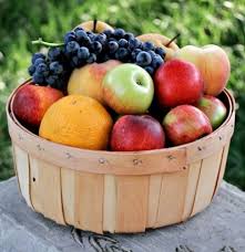 Pin By Afnan Ahmed On Inspired By Fff Fruit Basket Fruit Gourmet Gift Baskets