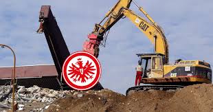 È possibile confrontare entrambe le squadre sul sito: Grossbaustelle Eintracht Ubernimmt Jetzt Rangnick Sge4ever De Das Onlinemagazin Uber Eintracht Frankfurt