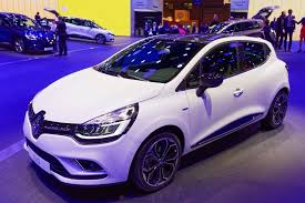 Dit moi si tu as dans le masque écran de ton médianav la même. Quelle Renault Clio 4 Choisir Dimensions Finitions Motorisations