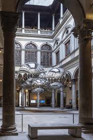 The public image of the strozzi family. In Touch Fondazione Palazzo Strozzi