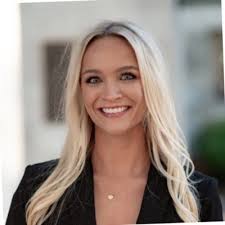 After an enjoyable experience as an External Audit intern this past summer  at PricewaterhouseCoopers (PwC) in St.