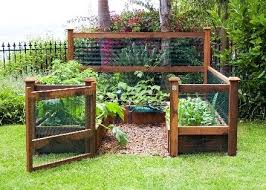 Great Set Up For A Veggie Garden Blocked From The Dog Or Other Animals Rugged Life Raised Garden Bed Plans Small Vegetable Gardens Veggie Garden