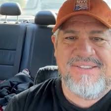 Mi cercanía y solidaridad con la colega Maria Lilly Delgado, a quien el  régimen pretende manchar su reputación personal y periodística. Todos  conocemos la calidad humana y profesional de Maria Lilly. Estamos