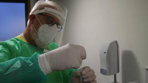 Bei testen@sn nutzen wir dazu. Corona Schnelltest Vor Weihnachten Mit Gutem Gewissen Zur Oma Und Ins Heim Bad Windsheim Nordbayern De