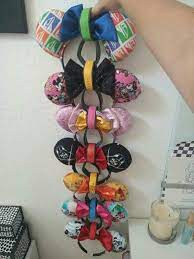 A Good Way To Hold And Display Your Minnie Ears By Using Magic Bands Disney Headbands Disney Diy Crafts Disney Diy