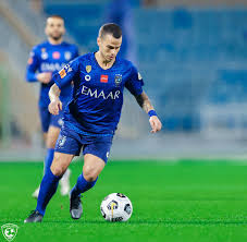 لوشيسكو يهدد الهلال بعرض العالمي. Kizrbgkijactpm