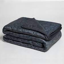 A capa de edredom king da mmartan mede 2,90 m x 2,60 m, conferindo a você um acesse o site da mmartan para escolher sua capa de edredom preferida e aproveite para completar seu jogo de. Edredom Matelasse Soft Touch Tomie Queen Chumbo Mmartan