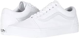 Build your forever wardrobe with farfetch & choose ✈ express delivery at checkout. Amazon Com Vans Old Skool Sneaker Men S 4 Women S 5 5 Fashion Sneakers