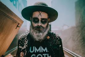 Ideas To Celebrate Halloween At Home Brunet Maquillage mexicain maquillage tête de mort maquillage mariage yeux verts maquillage et costume d'halloween maquillage regards inspiration maquillage maquillage artistique idée. ideas to celebrate halloween at home
