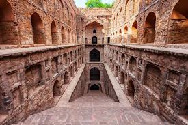 Telling You All About Agrasen Ki Baoli In CP | So Delhi