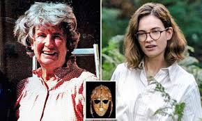 My Aunt Peggy Found Britain S Biggest Haul Of Buried Treasure Now She S Being Played By Lily James Daily Mail Online