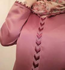 salam ana kheyata randa ila 3jbakom chi model merhba bikom couture beading salwar neck designs fashion