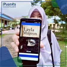 Namun pada akhirnya kisah cintanya kandas karena laila dinikahkan dengan amer oleh kedua orang tuanya. Ipusnas Ø¹Ù„Ù‰ ØªÙˆÙŠØªØ± Potret Wanika Bersama Ebook Layla Majnun Tulisan Nizami Terbitan Media Pressindo Selasasastra