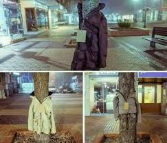 Μονοδρομοσ και για τουσ ελληνεσ η εξεγερση! To Xeimwna Sthn Roymania Kai Sth Boylgaria Oi An8rwpoi Afhnoyn Ta Sakakia Sta Dentra Gia Toys Astegoys Kai Toys Ftwxoys Orizontes
