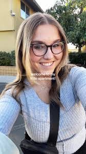 Alyssa Breen's Instagram, Twitter & Facebook