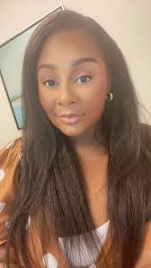 Krystal Singleton's Instagram, Twitter & Facebook