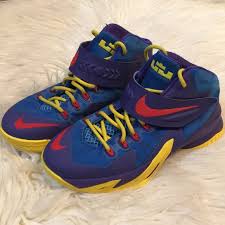 Nike Zoom Lebron Soldier Viii Gs Basketball Shoes