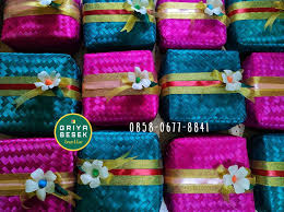 Griya besek natural aziz si petualang, kabupaten tulungagung. Besek Warna Yg Di Aplikasi Kan Dengan Griyabesekgrosir Facebook