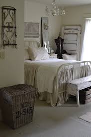 65 Cozy Rustic Bedroom Design Ideas Digsdigs Online photo gallery of bedroom design ideas with images of master, kids and small bedrooms.