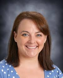 Kari Iverson's Instagram, Twitter & Facebook