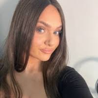 Shelley Anthony's Instagram, Twitter & Facebook