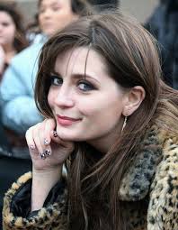 Bläddra bland 882 mischa barton 2003 bildbanksfoton och bilder, eller påbörja en ny sökning för att. Mischa Barton Celebrity Wiki Fandom
