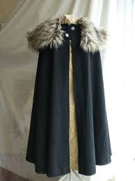 25 Colors Medieval Cloak Made With Wool And Fur For Man Or Woman Only On Request Medieval Cloak Medival Outfits Winter Cloak