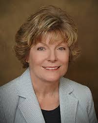 Donna Popovich's Instagram, Twitter & Facebook