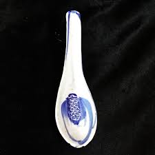 Older chinese folks who like dining on the fish head will appreciate this step. A 19th Century Chinese Spoon Spoon Rest By Uniquepotteryshop On Etsy Spoon Rest Chinese Tea Blue And White China