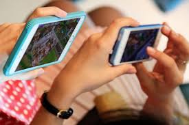 Jongin Arnhem Acht Mobiele Games Die Je Tegen Je Vrienden Kunt Spelen