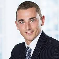 Jeanine Calderon's Instagram, Twitter & Facebook