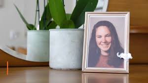 De studente woonde op ouders tanja geïnformeerd de ouders van tanja zijn door projectleider cold case team limburg. Al 25 Jaar Zoeken Naar Tanja Groen Video Ambert Alert Youtube