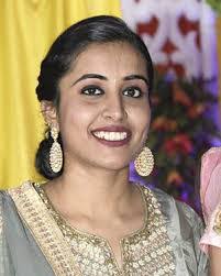 Isha Miranda's Instagram, Twitter & Facebook