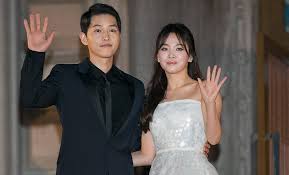Father, mother, older brother, younger sister. Song Hye Kyo And Song Joong Ki Finalise Divorce Details E Online Ap