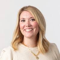 Angie Schuman's Instagram, Twitter & Facebook