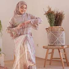 Pusat grosir baju muslim wanita yang banyak di buru muslimah baju dng harga miring adalah idaman serta favorit customer. Pusat Grosir Baju Muslim Pusat Gamis Terbaru Aliyahwachid Butik
