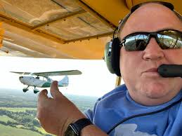 Well I managed an hour today 😀😂😂 Got the seat stripped down, and almost  all the rest of the chopper. Crank side BB cup and stand are giving me  grief, any pointers