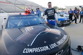 There are some significant advantages to oval racing over road racing, to wit Bubba Wallace Talks Pivotal Moment For Nascar With Confederate Flag Ban Biggest Race Of Career Al Com