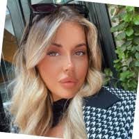 Alexandra Mccabe's Instagram, Twitter & Facebook