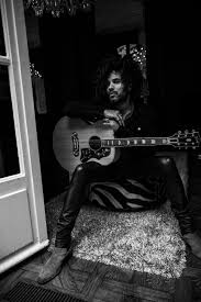 His style incorporates elements of rock, blues, soul, r&b, funk, jazz, reggae. Lenny Kravitz Guide To Family Advice From The Rock Star Anotherman