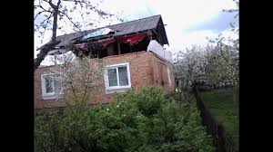 как сделать лестницу на второй этаж если мало места видео Stroitelstvo 2 Etazha Na Starom Dome Srovopros Com