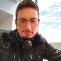 2100+ perfiles de «...macias»