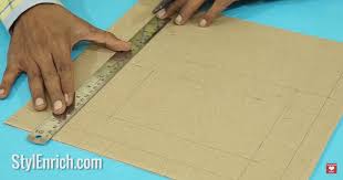 Ini adalah kelebihan dari magnet strip karena kamu bisa buka tutup dengan mudah tapi nggak lengket seperti double tape. Cara Membuat Bingkai Foto Dari Kardus Dengan Mudah Blog Ruparupa