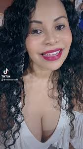 Mildred Cruz's Instagram, Twitter & Facebook