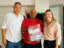 Alcaldía de La Estrella added a...